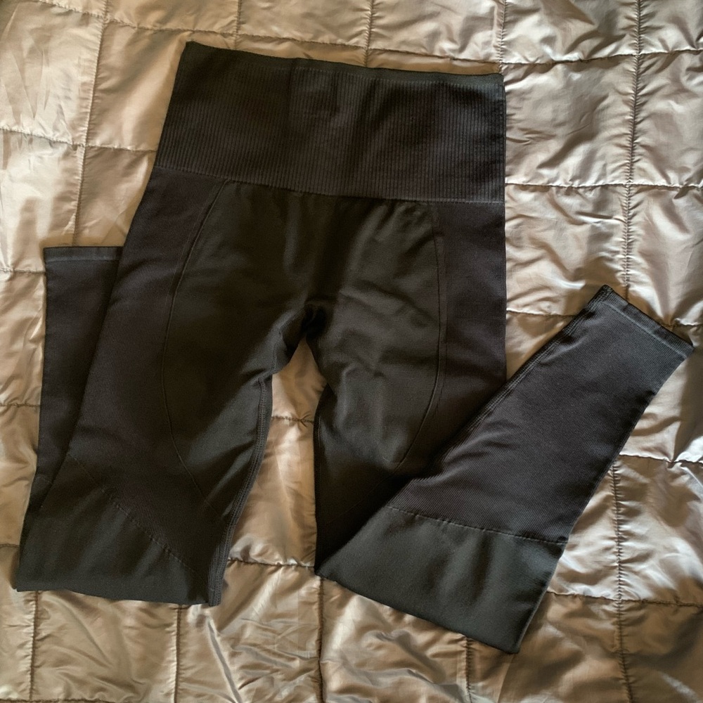 Thirdlove seamless black leggings *LIKE NEW*
